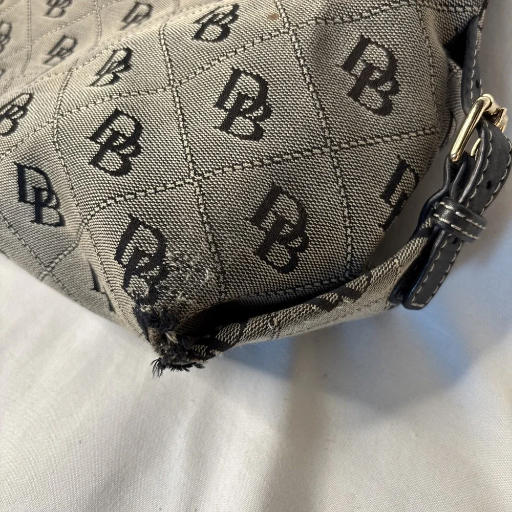 Dooney & Bourke color features must